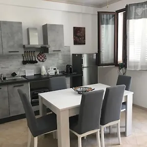60 Mq A 800 Mt Dalla Appartamento